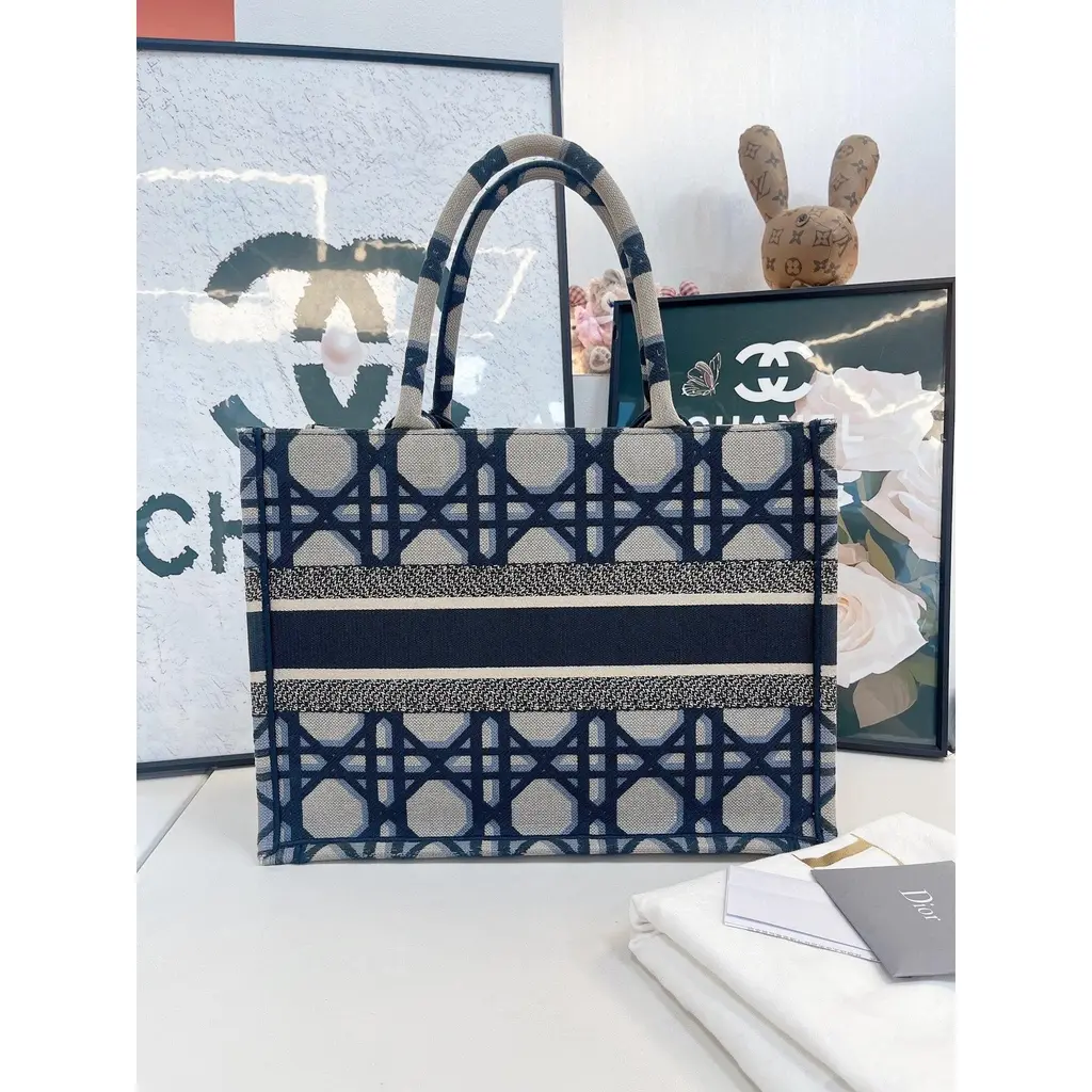Τσάντα Dior Book Tote